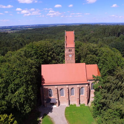 Burgkirche_Drohnenfoto