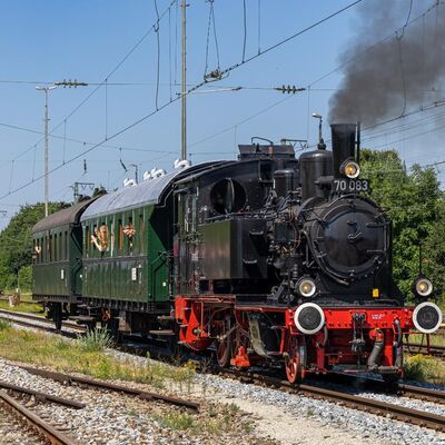 Bild vergr&ouml;&szlig;ern: Dampflok_70083&copy;Bolduan